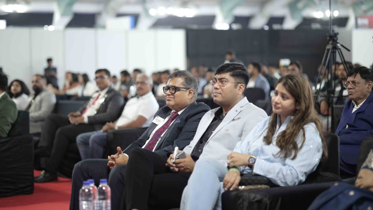 entrepreneurs-play-a-key-role-in-surats-growth-take-advantage-of-new-industrial-policies-harsh-sanghavi-PNN
